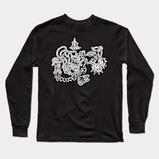 q31: blade and scythe Long Sleeve T-Shirt